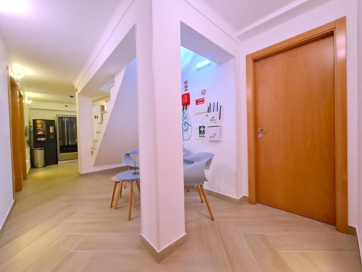 Quartos Para Viajantes, Surfistas, Grupos, Boa Energia นาซาเร ภายนอก รูปภาพ